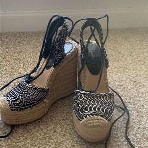 Gianni Bini espadrille heel